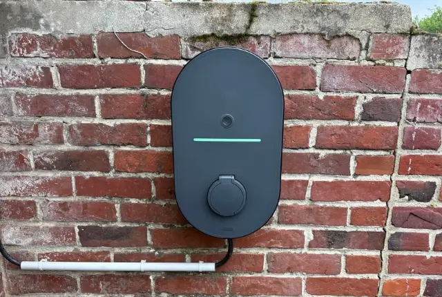 Installation borne de recharge legrand