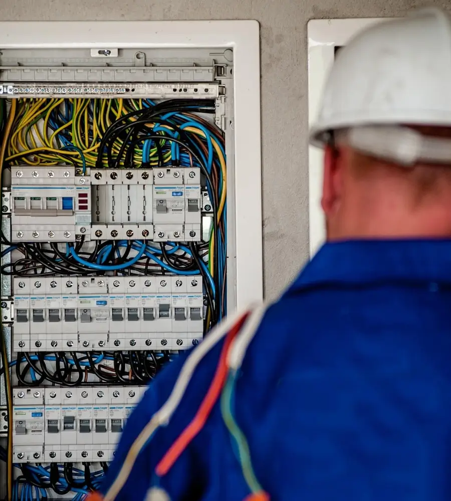 artisan electricien tertiaire general industriel oise elec indus